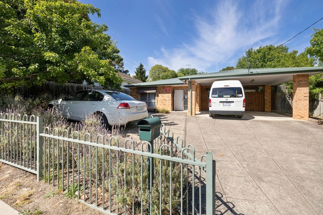 Scope SDA home in Ringwood with a large driveway