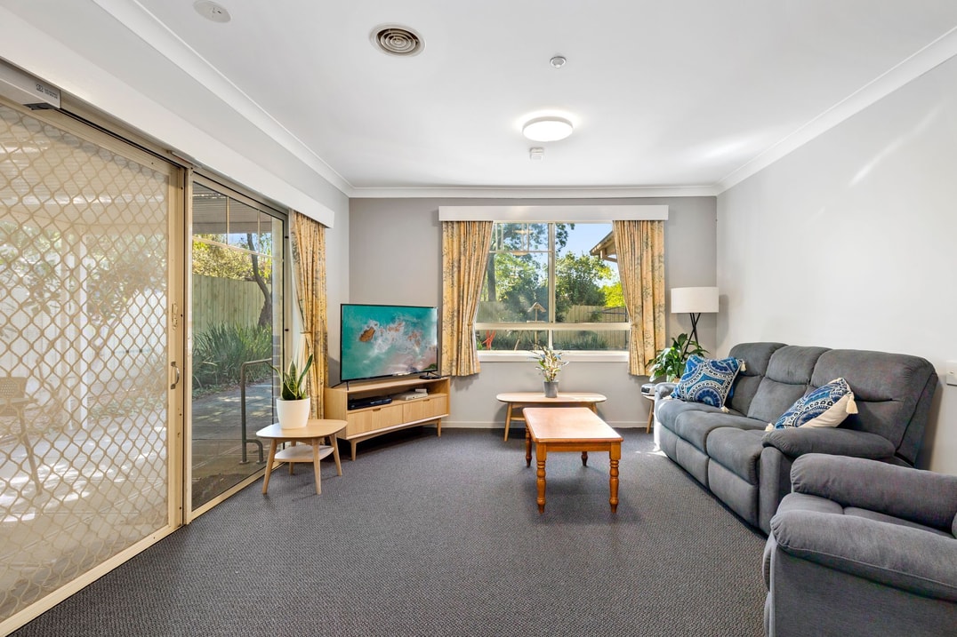 HOMELY1