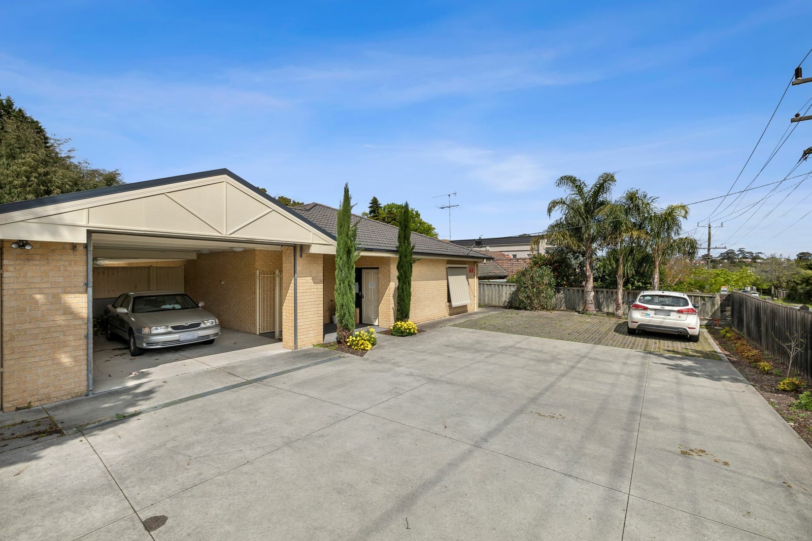 SDA property in Balwyn with several car spaces