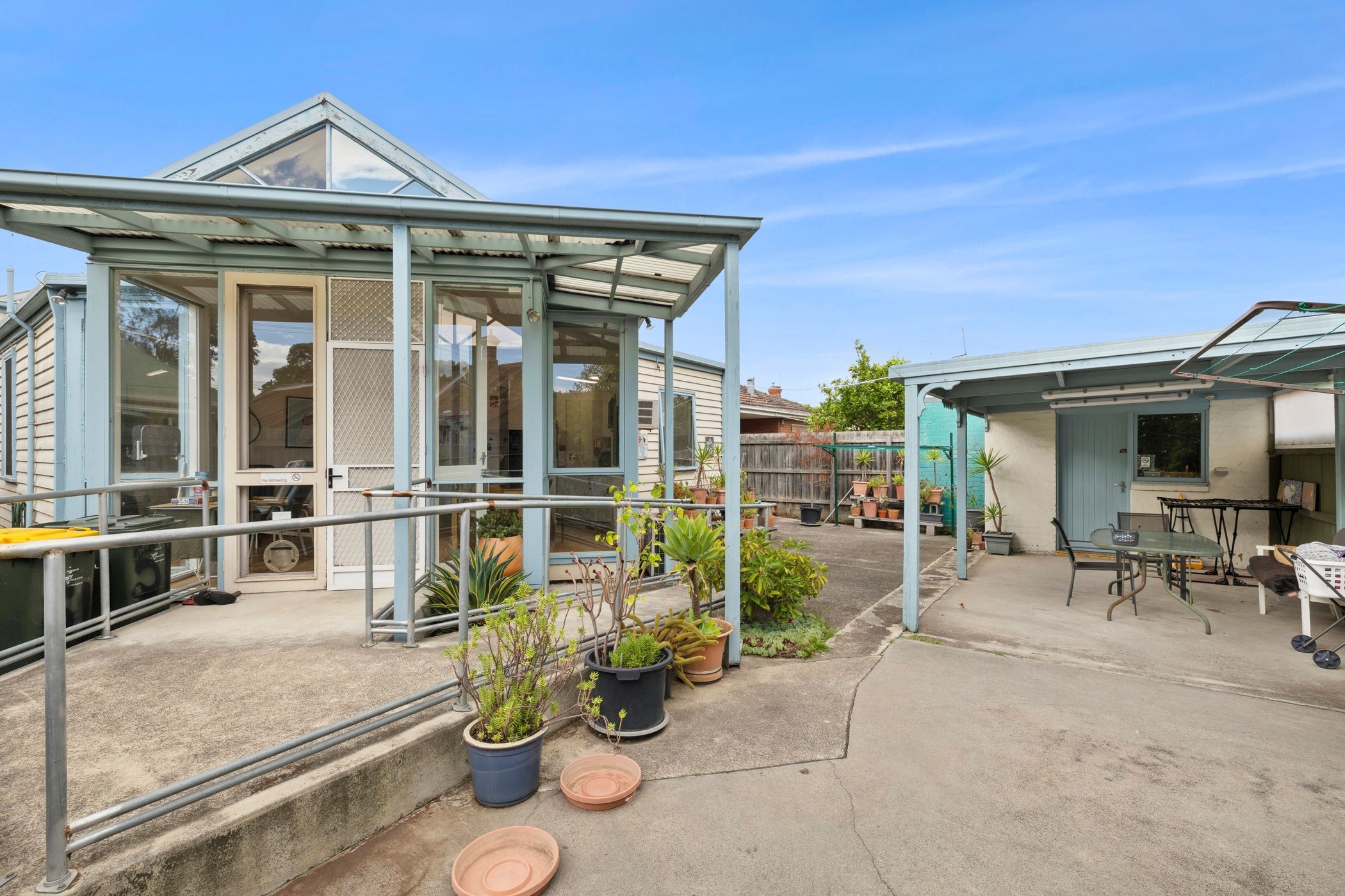 Thornbury 6